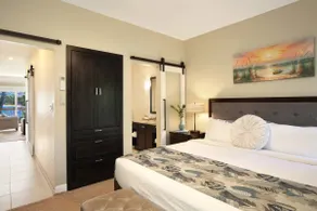 Modern Ocean View A/C - Steps to the beach w/Pool - Image 4