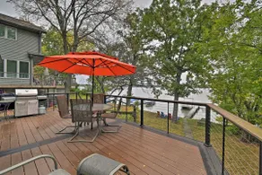 Spacious Lakehouse w/ Deck, Kayaks, & Dock! - Image 3