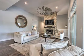 Boat Dock, Game Room! Multi-Level Osage Beach Home - Image 3