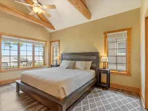 Waterfront Townhome on Gull Lake | Pontoon Rentals Available - Image 4
