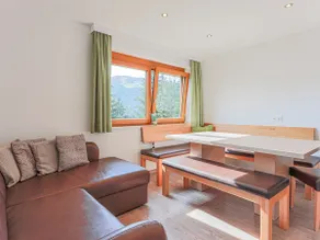 Apartment with stunning view of the mountains - Image 2