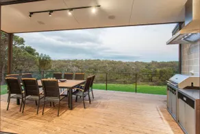 Lake View Contemporary Comforts meets Nature - Image 2