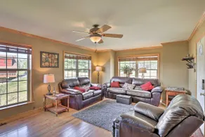 Family Blue Ridge Gem w/ Hot Tub! 1/2 Mi to River - Image 3