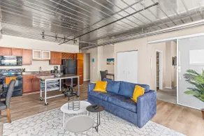 Urban Condo with Balcony in Downtown Ann Arbor - Image 4