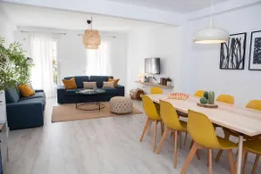ISG Apartments: Alhondiga piscina/ Free Parking - Image 2