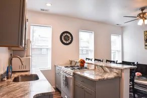 Perfect Mount Washington Home Walkable w Parking - Image 4