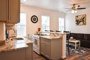 Perfect Mount Washington Home Walkable w Parking - Image 3