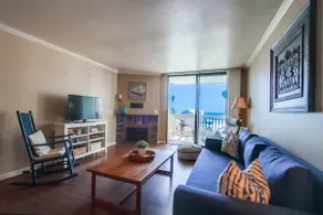 Beachfront 1BR Condo | Pool | Hot Tub | Sleep 4 - Image 3