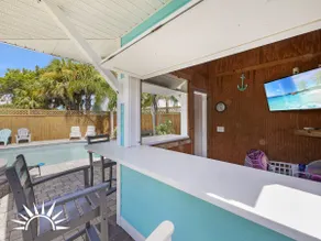 Sapphire: Updated 2 bedroom home with private pool, hot tub, cabana, outdoor - Image 4