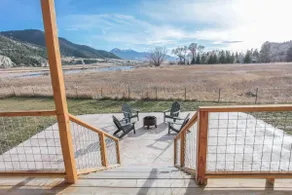 River views and front porch sitting in Paradise - Image 2