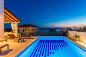 Seaview Villa Lemaro, a 2 bedroom villa with 28 sqm private pool in Krilo Jesenice - Image 3