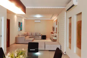 High-end apartment, 3 en-suite bathrooms, and 4 parking spaces. - Image 3