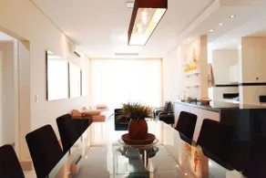 High-end apartment, 3 en-suite bathrooms, and 4 parking spaces. - Image 4