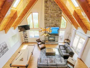 Kid's Paradise! Ball Pit 2 Lofts Lakeview 5 bd,3ba - Image 3