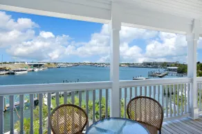 Übergroßes Oldtown-Haus für die ganze Familie mit privatem Pool und Dock! - Image 5