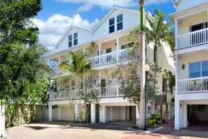 Übergroßes Oldtown-Haus für die ganze Familie mit privatem Pool und Dock! - Image 3