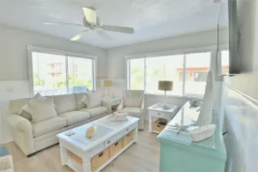 Amazing beach getaway pool condo by the beach - Image 4