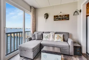 The Pearl at Marsh Island - Image 4