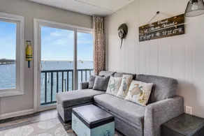 The Pearl at Marsh Island - Image 2