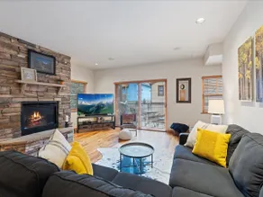 Vibrant Ouray Townhome | Close to Downtown | Air Conditioning | Deck - Image 2