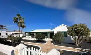 Luxury Villa Sea Front -La Orilla - Image 3