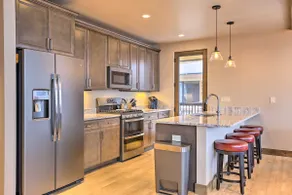 Relax Fireside: Silverthorne Home 11 Mi to Skiing! - Image 5