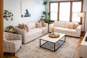 The Karlov. Gorgeous ,spacious 2BD/ 1BA w/ Parking - Image 2