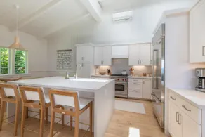 Haena Modern Beachfront Sleeps 12 - Image 5