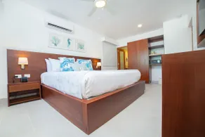 Outstanding 2 Bedroom Apartment, Pool View (C) - Image 3