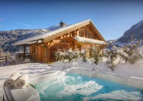 Luxury ski base - hot tub and terrace - Image 3