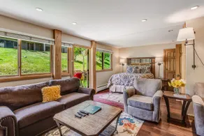 Mountainside Studio ~ Laurelwood 404 - Image 4
