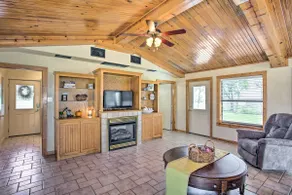 Pet-Friendly Efficiency Cottage w/ Pool! - Image 5