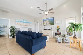 Marisol - Gulf front living on Dauphin Island! Overlook your own beachfront! - Image 4