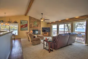 Lakefront Home w/ Shared Boat Ramp in Grove! - Image 5
