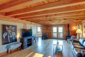 Hot Tub & Game Room: Powderhorn Mountain Cabin - Image 2