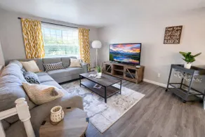 Trailside Retreat . - Image 2