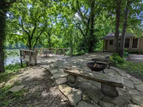 Coolwater Comfort ~ on the White River - Image 2