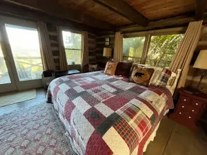 Hand Crafted Cabin, Overlooking the Blue Ridge Par - Image 3
