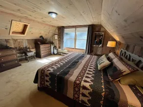 Hand Crafted Cabin, Overlooking the Blue Ridge Par - Image 4