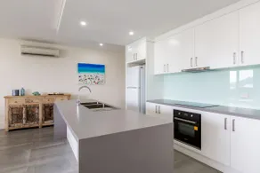 Ishtar Apartment 4 by Book Jervis Bay - Best Water Views - Image 5