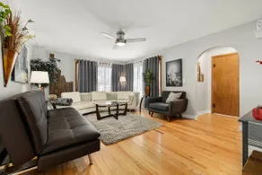 Spacious Family Home w/ Garage Game Room & Office! - Image 4