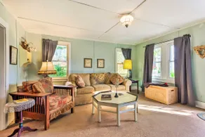 8 Mi to Sugar Mtn! Cozy Cottage w/ Fire Pit - Image 4