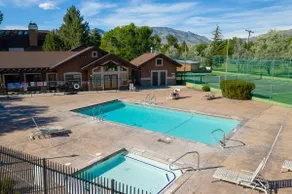 Lakeside Escape LS 36B 2 Schlafzimmer | Pineview Res | Whirlpool - Image 3