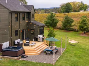Grateful Woods Farmhouse w/ Hot Tub & Firepit - Image 5