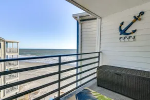 Condo confortable en bord de plage avec WiFi, vues et accès piscine - Image 2