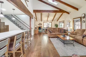 Spacious Cabin w/ Deck: 7 Mi to Show Low! - Image 4