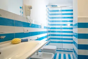 SorrentoVibes - Deluxe Apartment in Sorrento Centre - Image 4