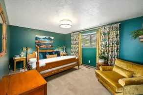 King Bed, EV Charger, Natural Hot Spring Pool! - Image 4