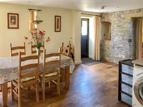Milkmaids Cottage-Uk31860 - Image 4