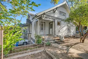 Charming downtown Austin 6 bedroom Mansion - Image 3